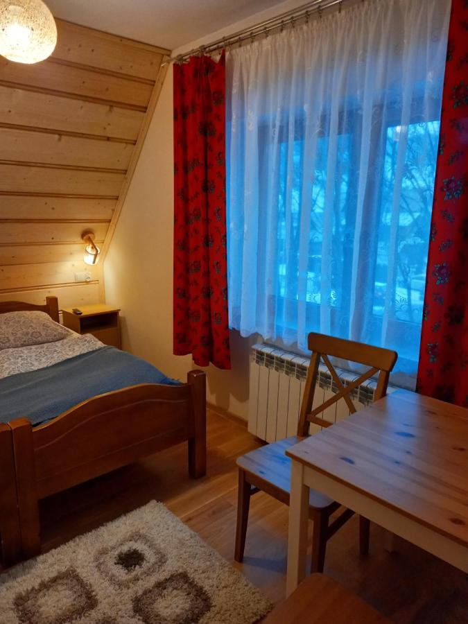 Pod Wyciagiem * Zakopane